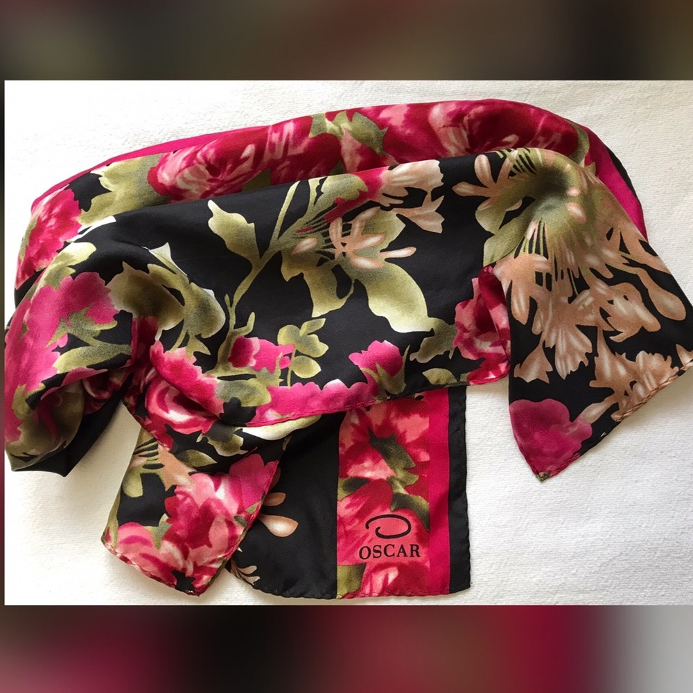 ππΈπΊπOscar de la Renta Floral Scarf ππΊπΈπ - Picture 8 of 8
